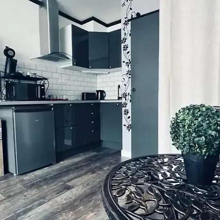 Lejlighed Orphelin Avec Balneo Proche Centre Reims