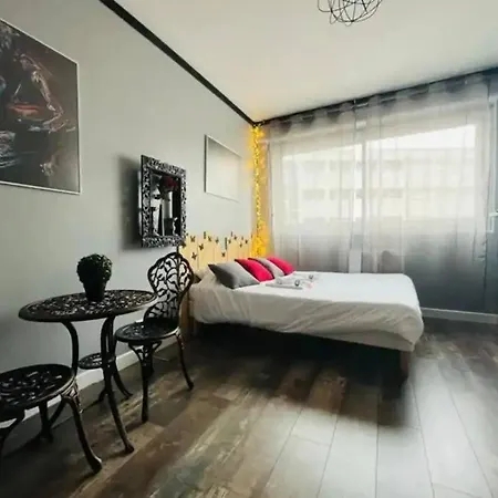 アパート Orphelin Avec Balneo Proche Centre